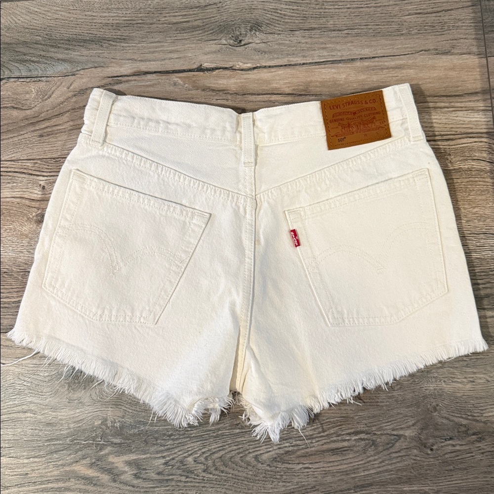 Levi’s 501 white denim Shorts - Picture 6 of 13